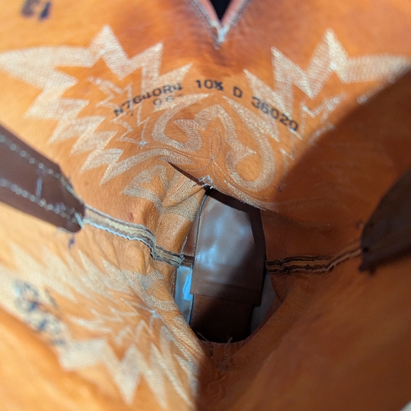 Lucchese Sz 10.5D shaved stingray boots - Picture 7 of 8